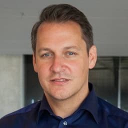 Dr Oliver Harrison
